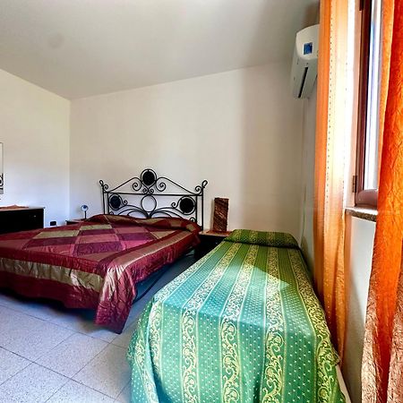 Апартаменти Casa Del Sole Кампофеліче-ді-Роччелла Екстер'єр фото
